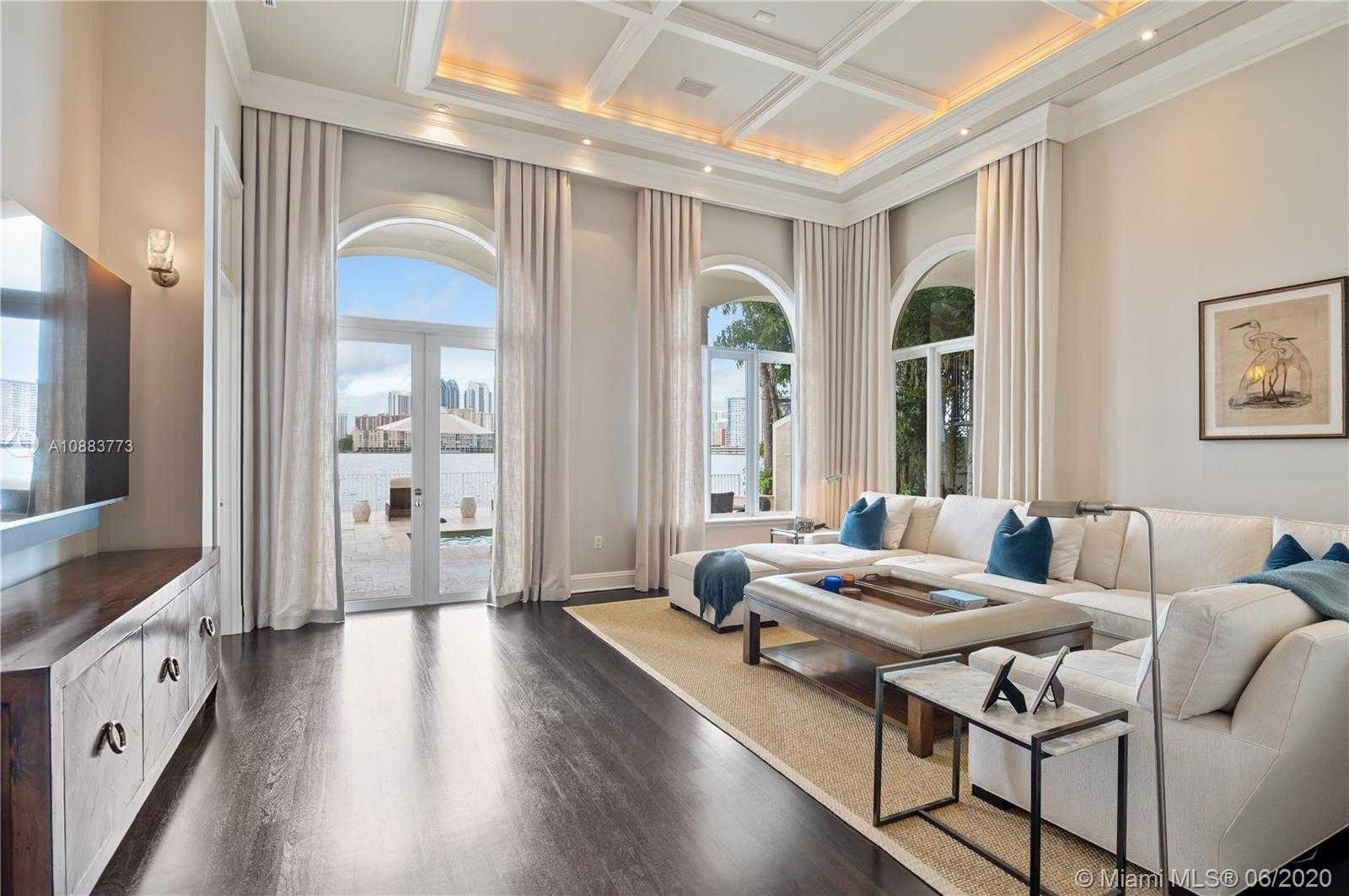 Small Image of 4028 ISLAND ESTATES DR, Aventura Number 43