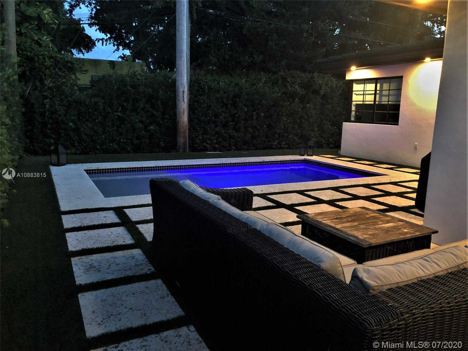 Small Image of 1208 San Miguel Ave, Coral Gables, FL 33134, USA Number 21