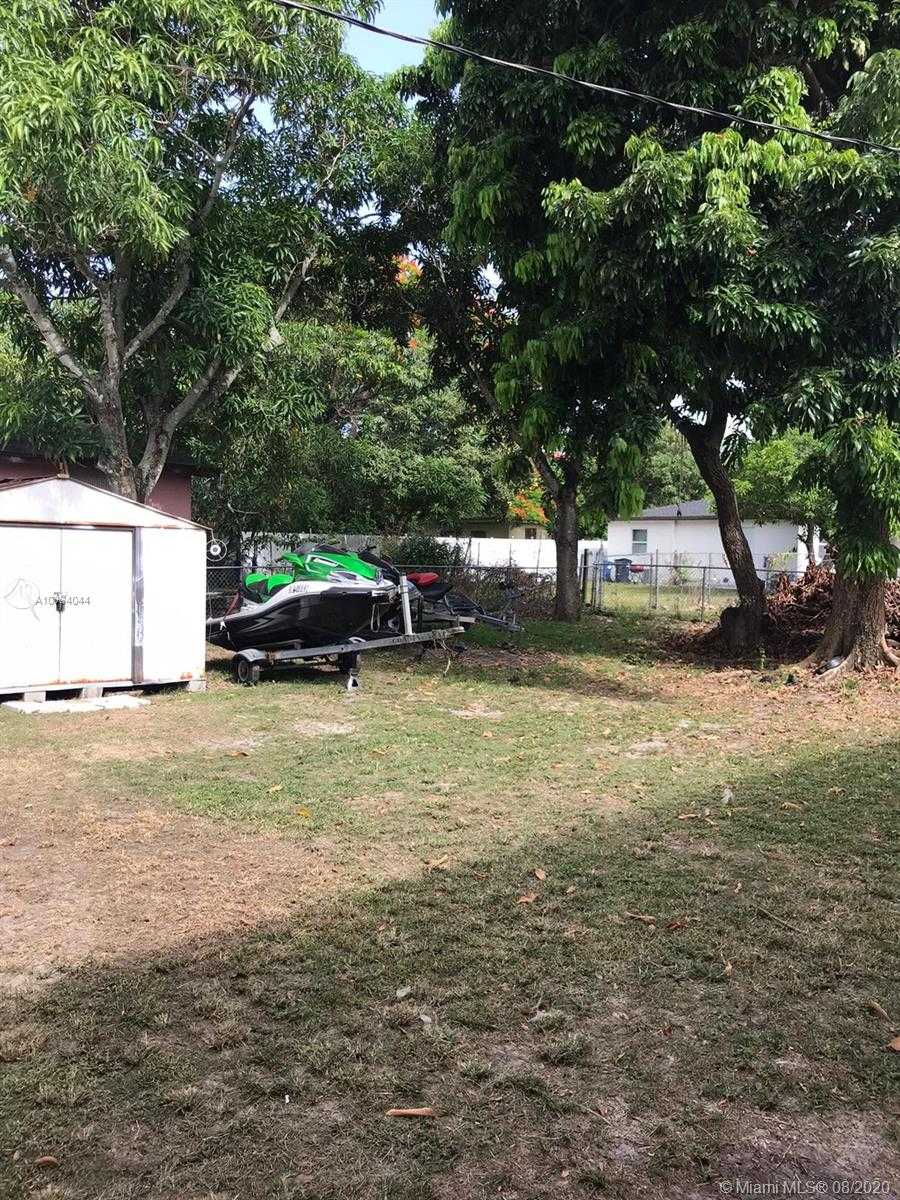 Small Image of 10228 SOUTH WEST 173 ST, Miami Number 13