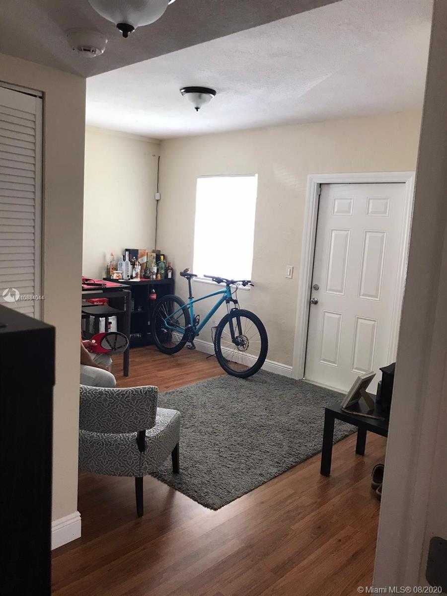 Small Image of 10228 SOUTH WEST 173 ST, Miami Number 16