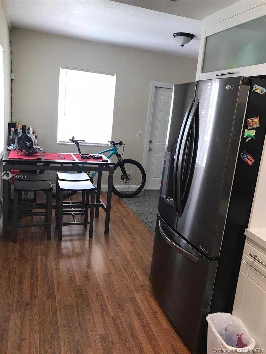 Small Image of 10228 SOUTH WEST 173 ST, Miami Number 21