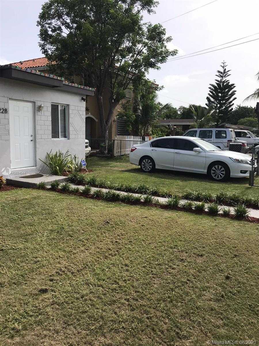 Small Image of 10228 SOUTH WEST 173 ST, Miami Number 9
