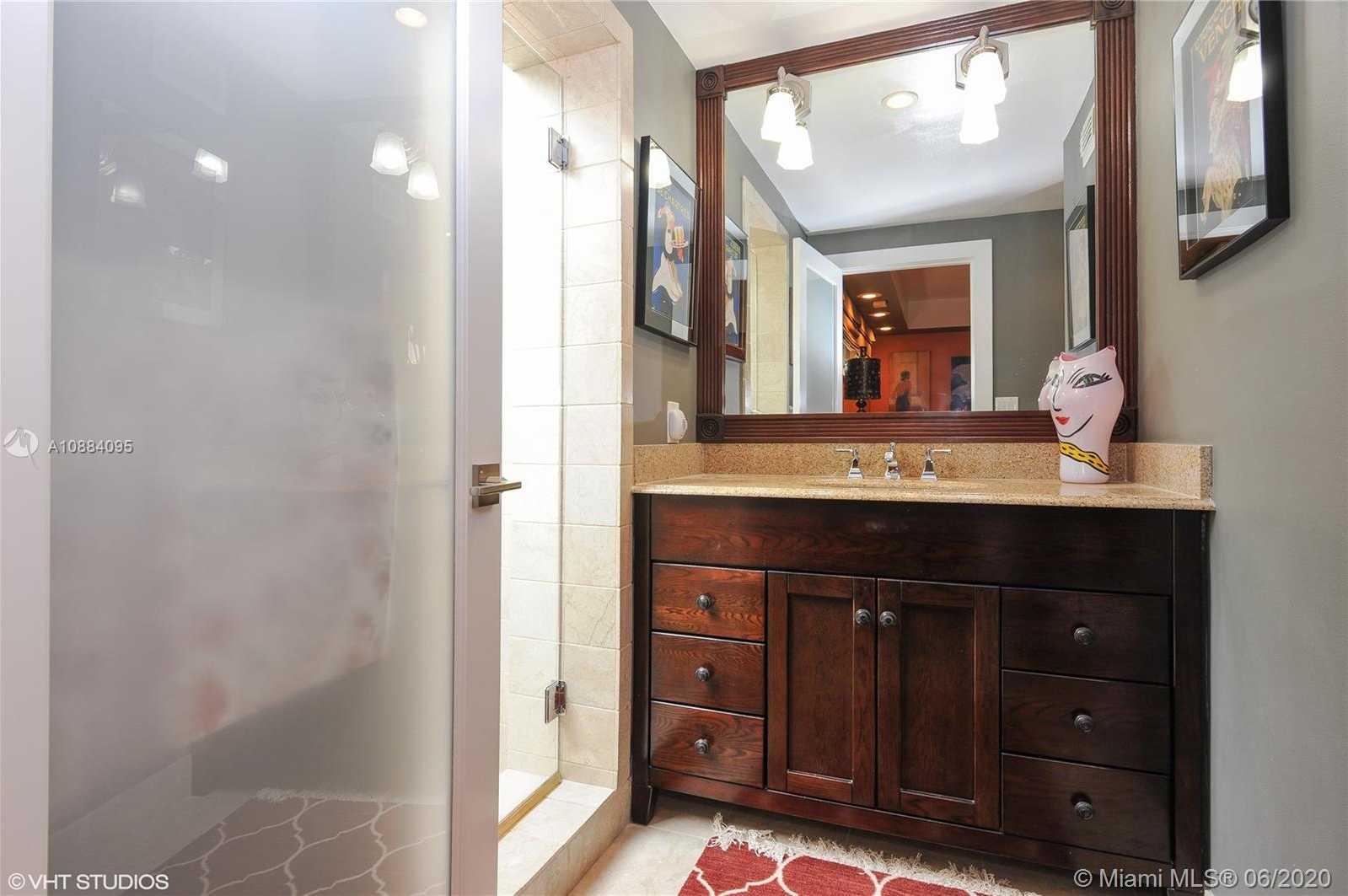 Small Image of 1260 97TH ST, Bay Harbor Islands Number 9