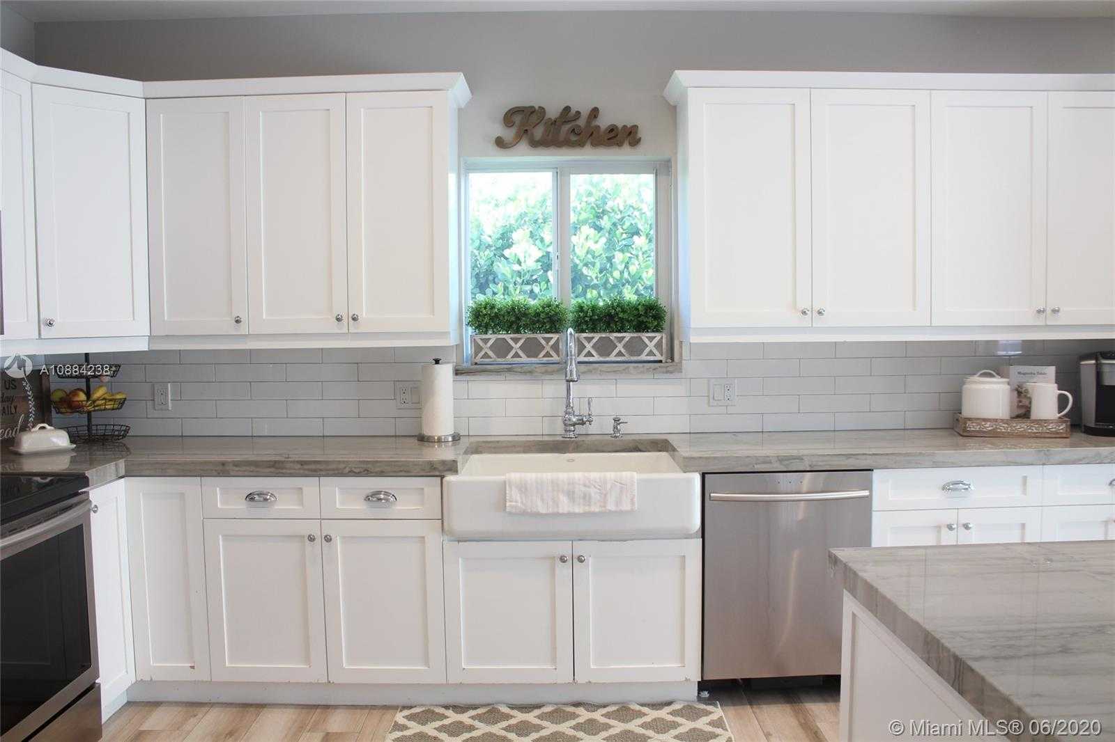 Small Image of 16389 NORTH WEST 88TH PATH, Miami Lakes Number 11