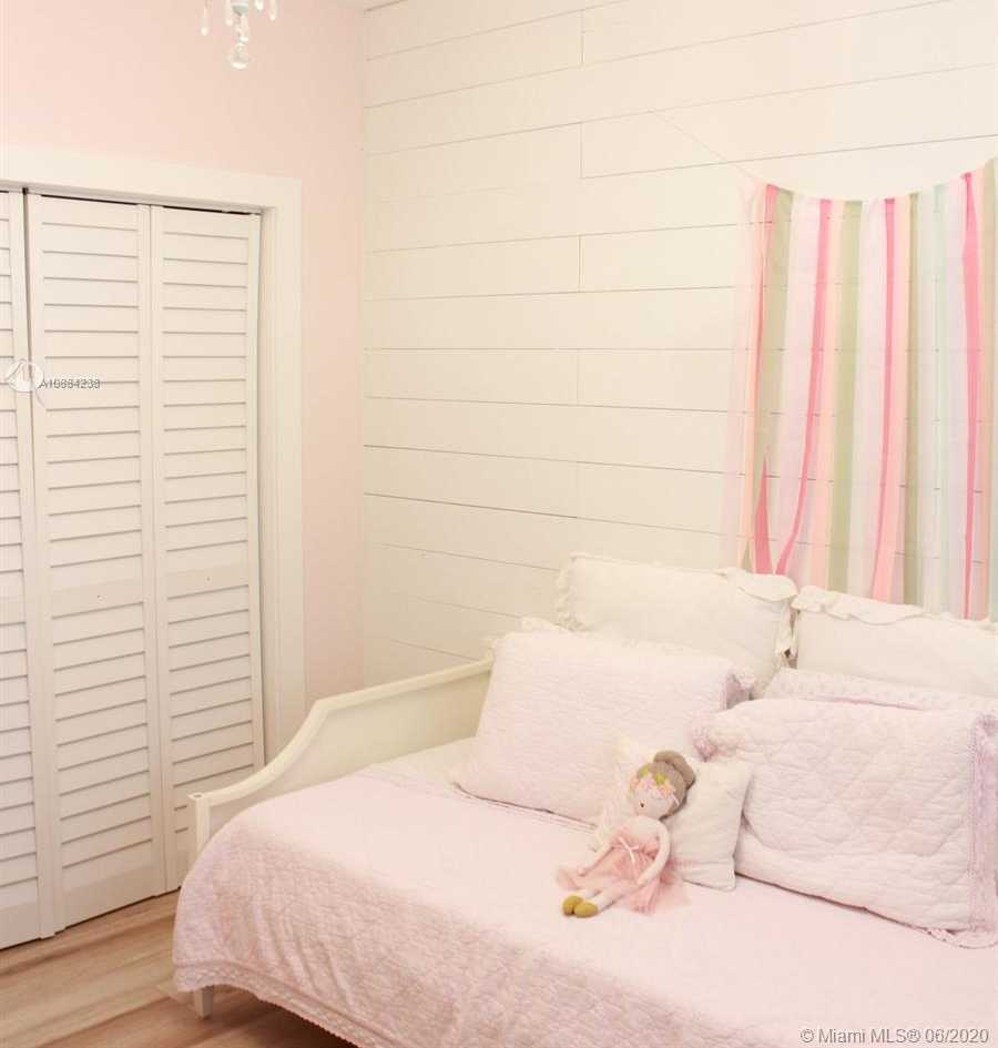 Small Image of 16389 NORTH WEST 88TH PATH, Miami Lakes Number 18