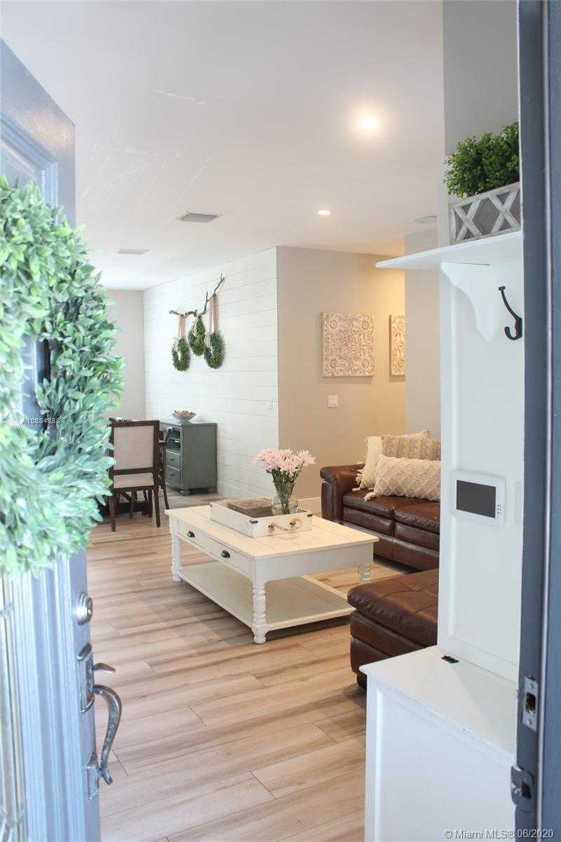 Small Image of 16389 NORTH WEST 88TH PATH, Miami Lakes Number 4
