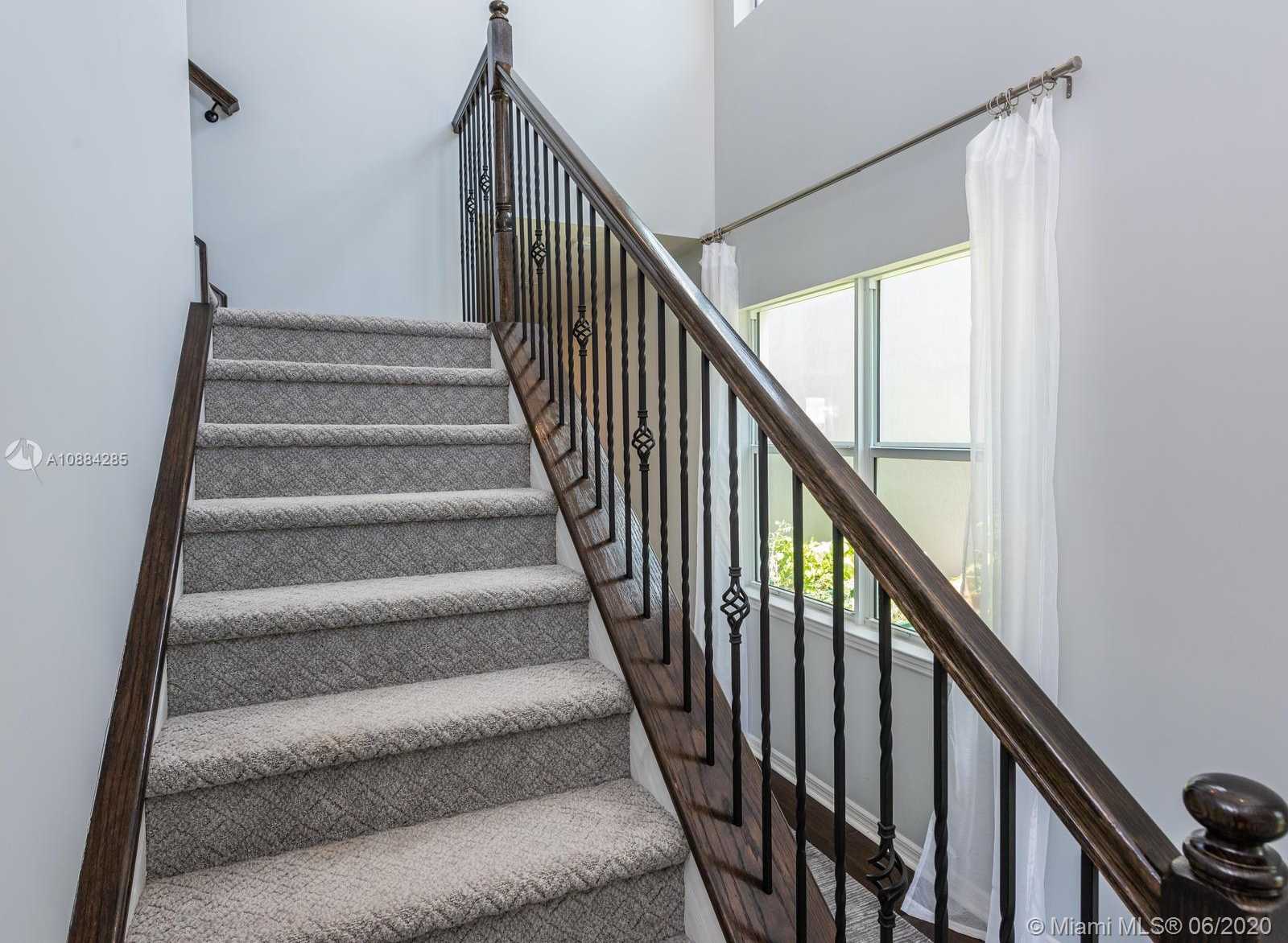Small Image of 1426 PONGAM TER, Hollywood Number 24