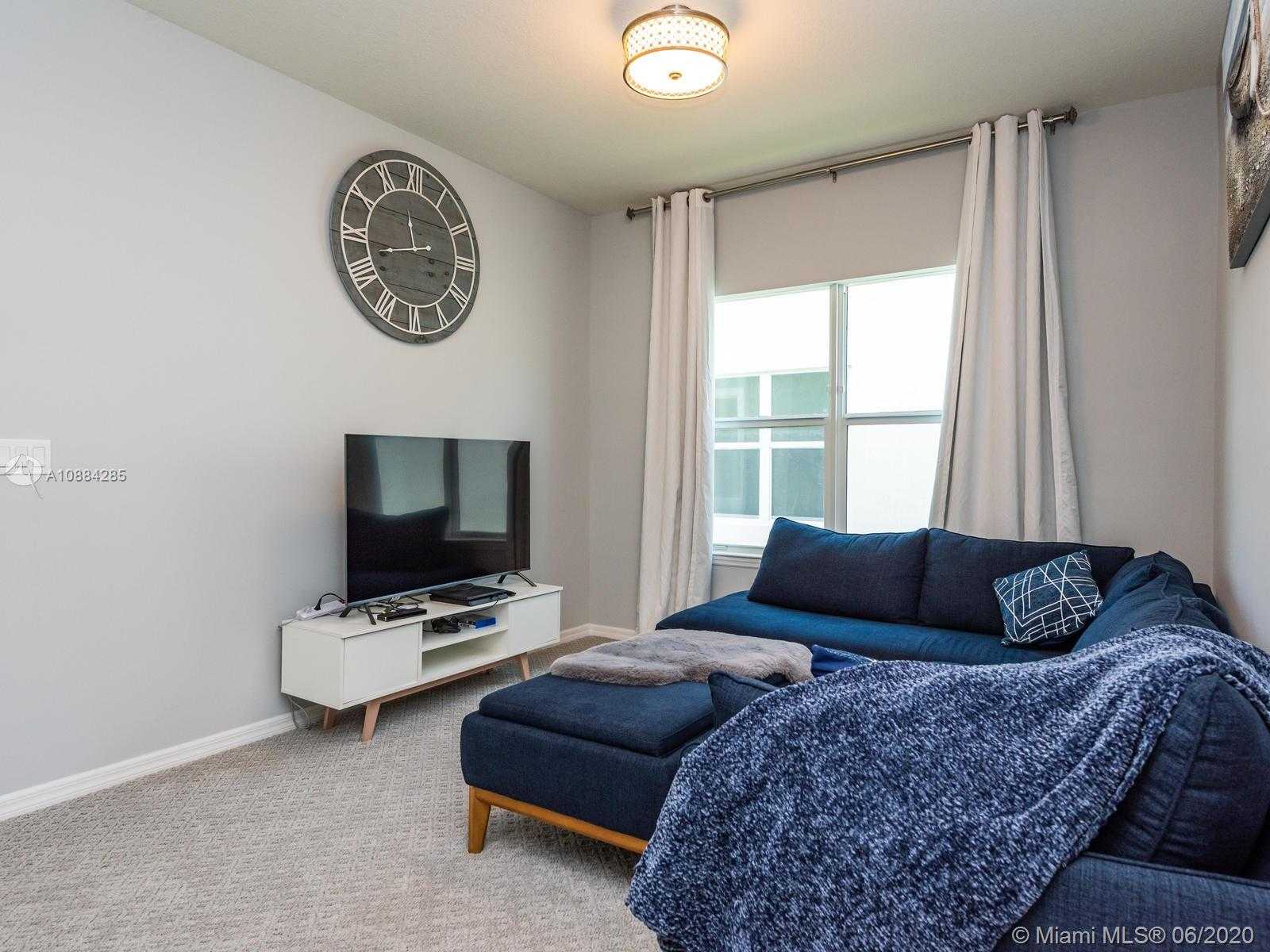 Small Image of 1426 PONGAM TER, Hollywood Number 29