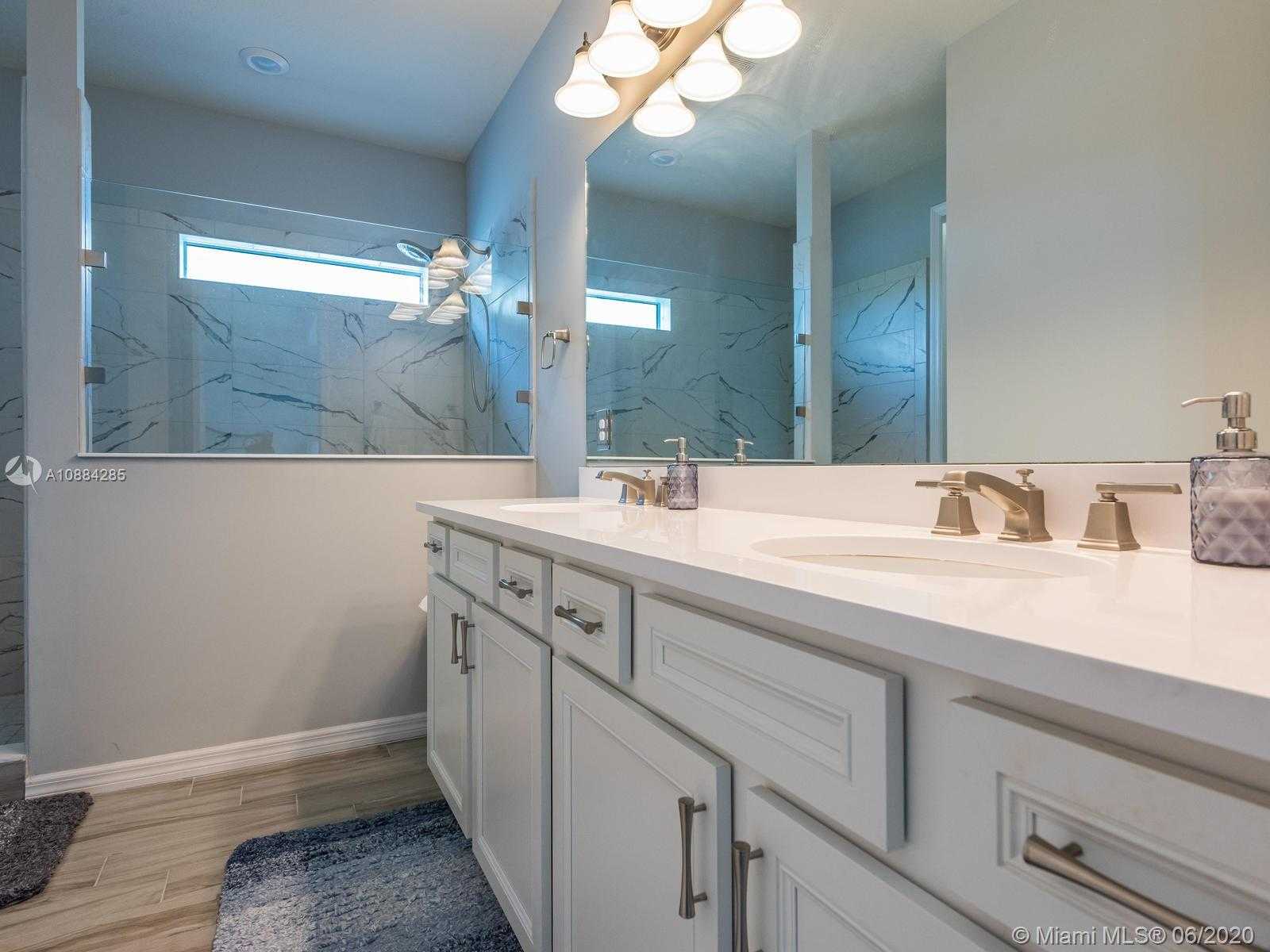 Small Image of 1426 PONGAM TER, Hollywood Number 33