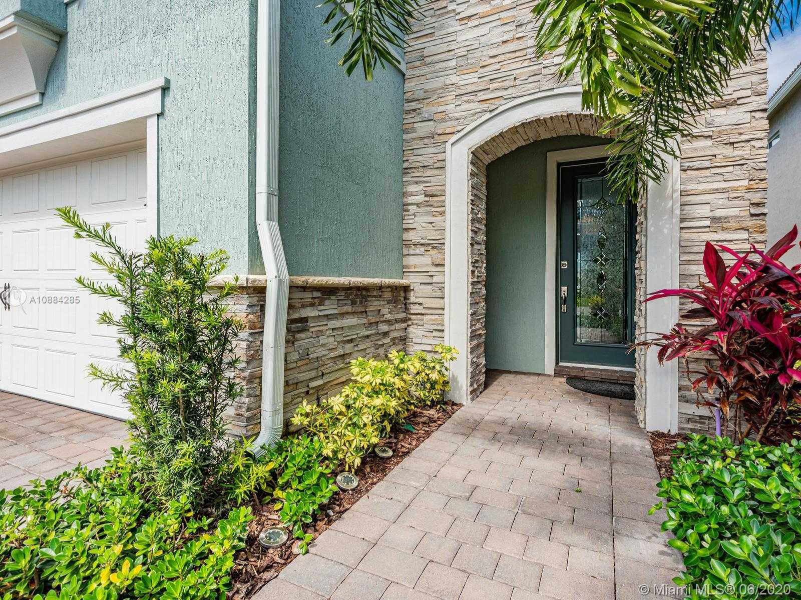Small Image of 1426 PONGAM TER, Hollywood Number 4