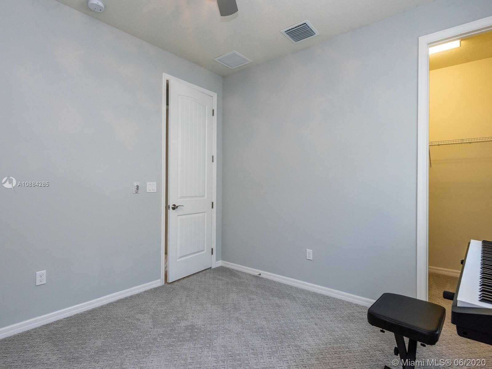 Small Image of 1426 PONGAM TER, Hollywood Number 41