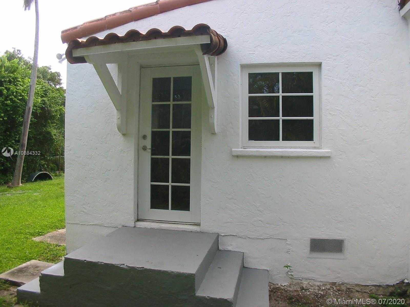 Small Image of 311 ALEDO AVE, Coral Gables Number 24