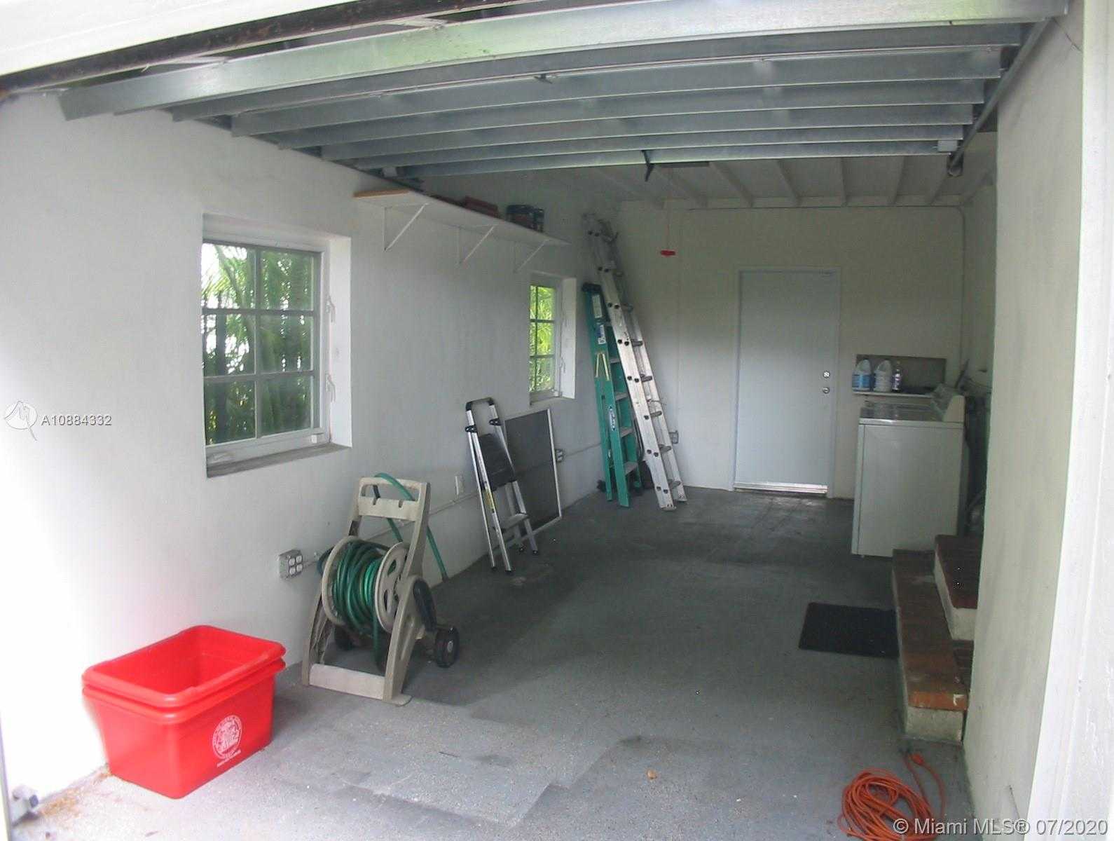 Small Image of 311 ALEDO AVE, Coral Gables Number 28