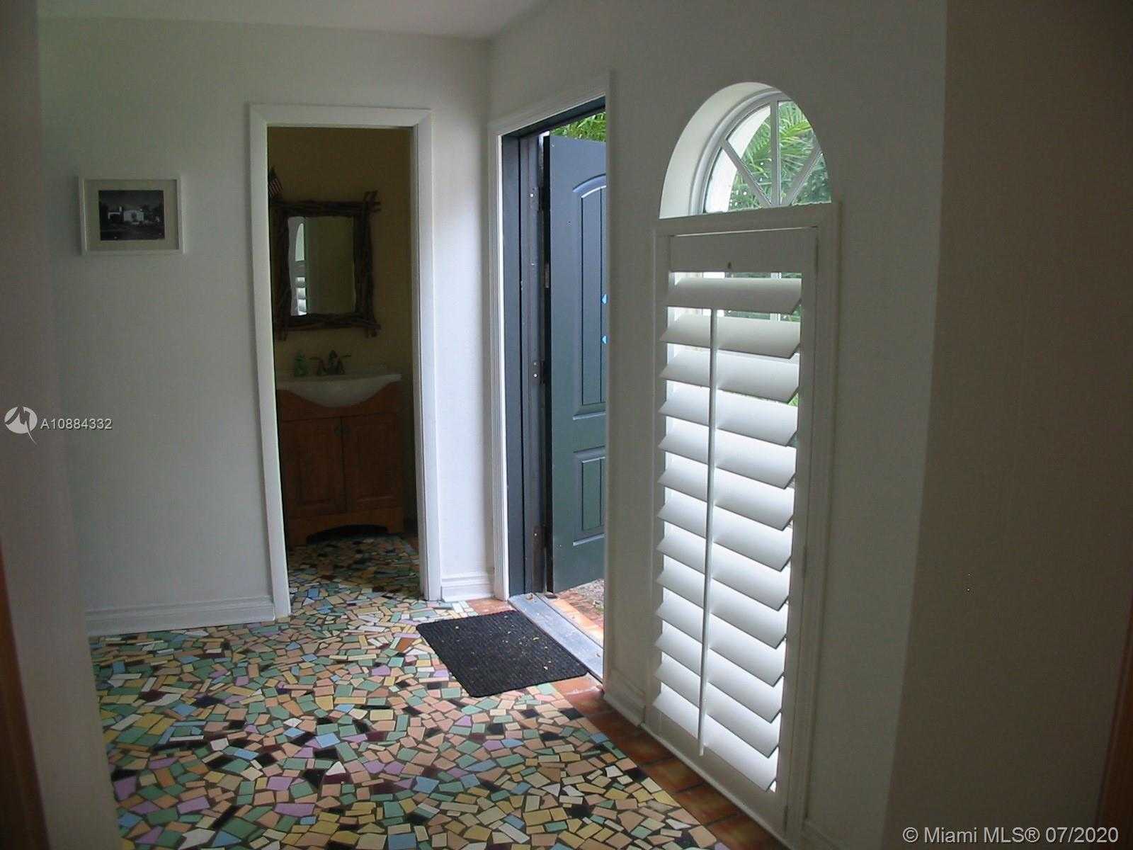 Small Image of 311 ALEDO AVE, Coral Gables Number 5