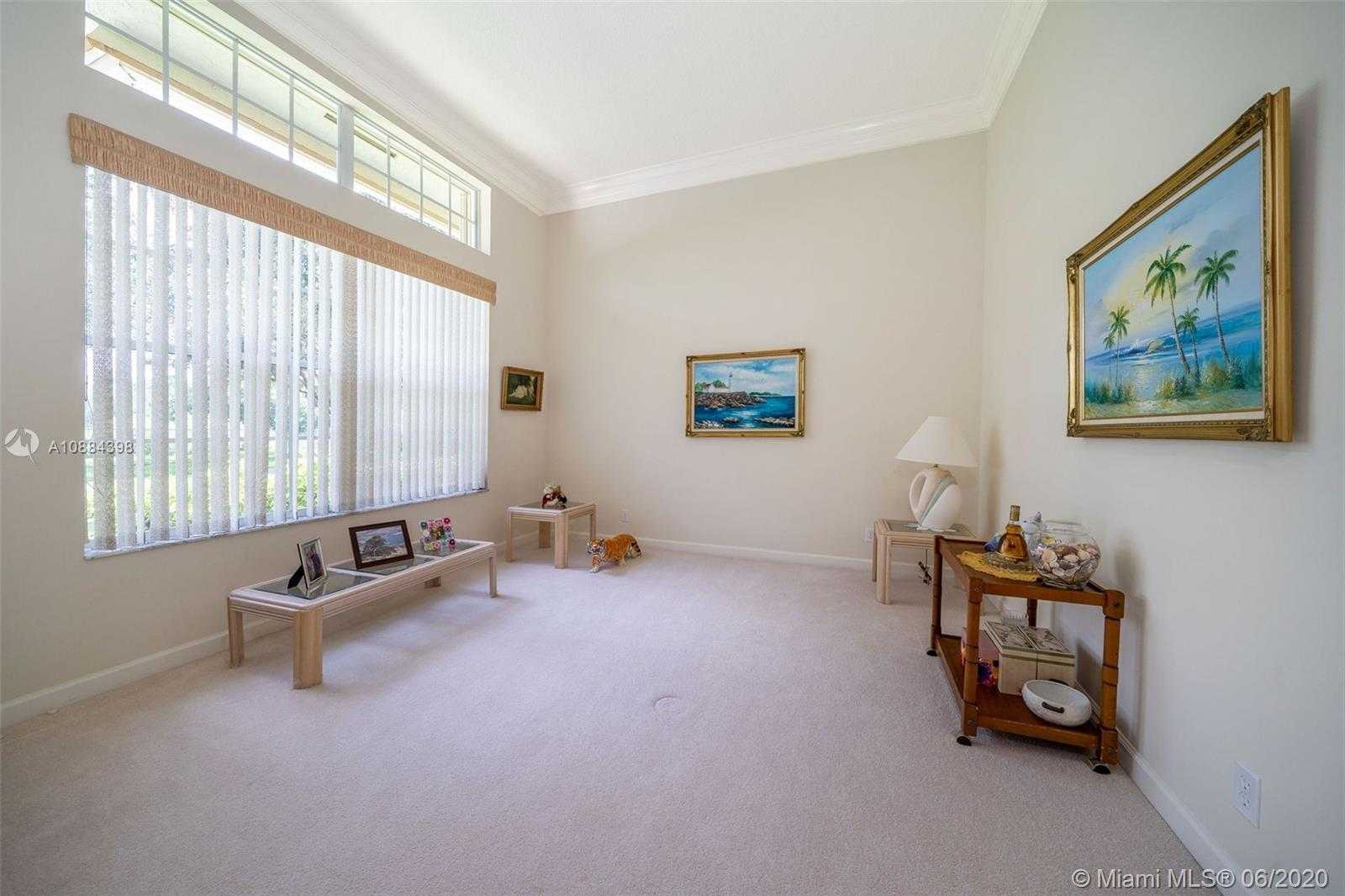 Small Image of 120 STILL LAKE DR, Jupiter Number 14
