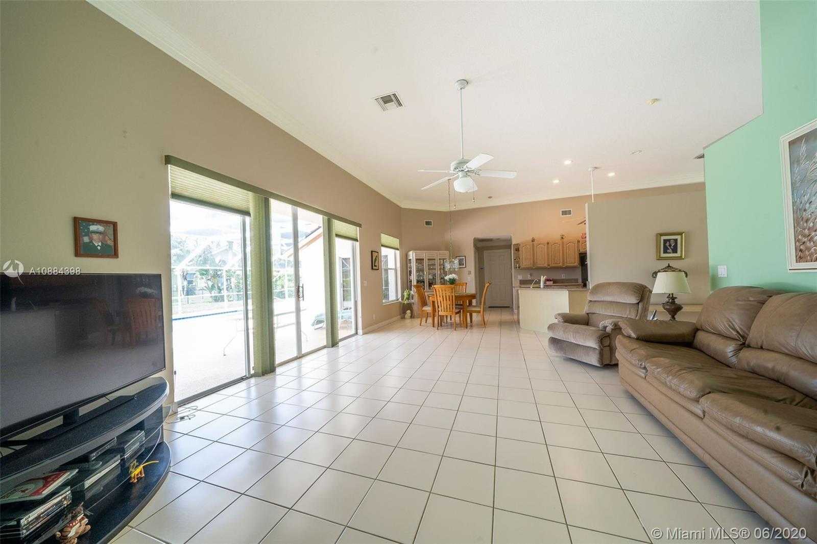Small Image of 120 STILL LAKE DR, Jupiter Number 21