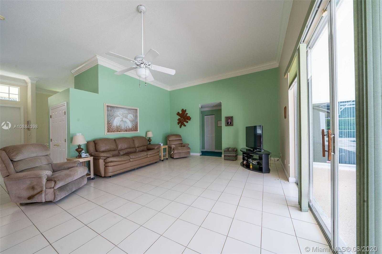 Small Image of 120 STILL LAKE DR, Jupiter Number 27