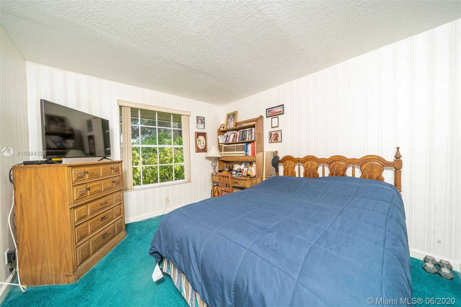 Small Image of 120 STILL LAKE DR, Jupiter Number 32