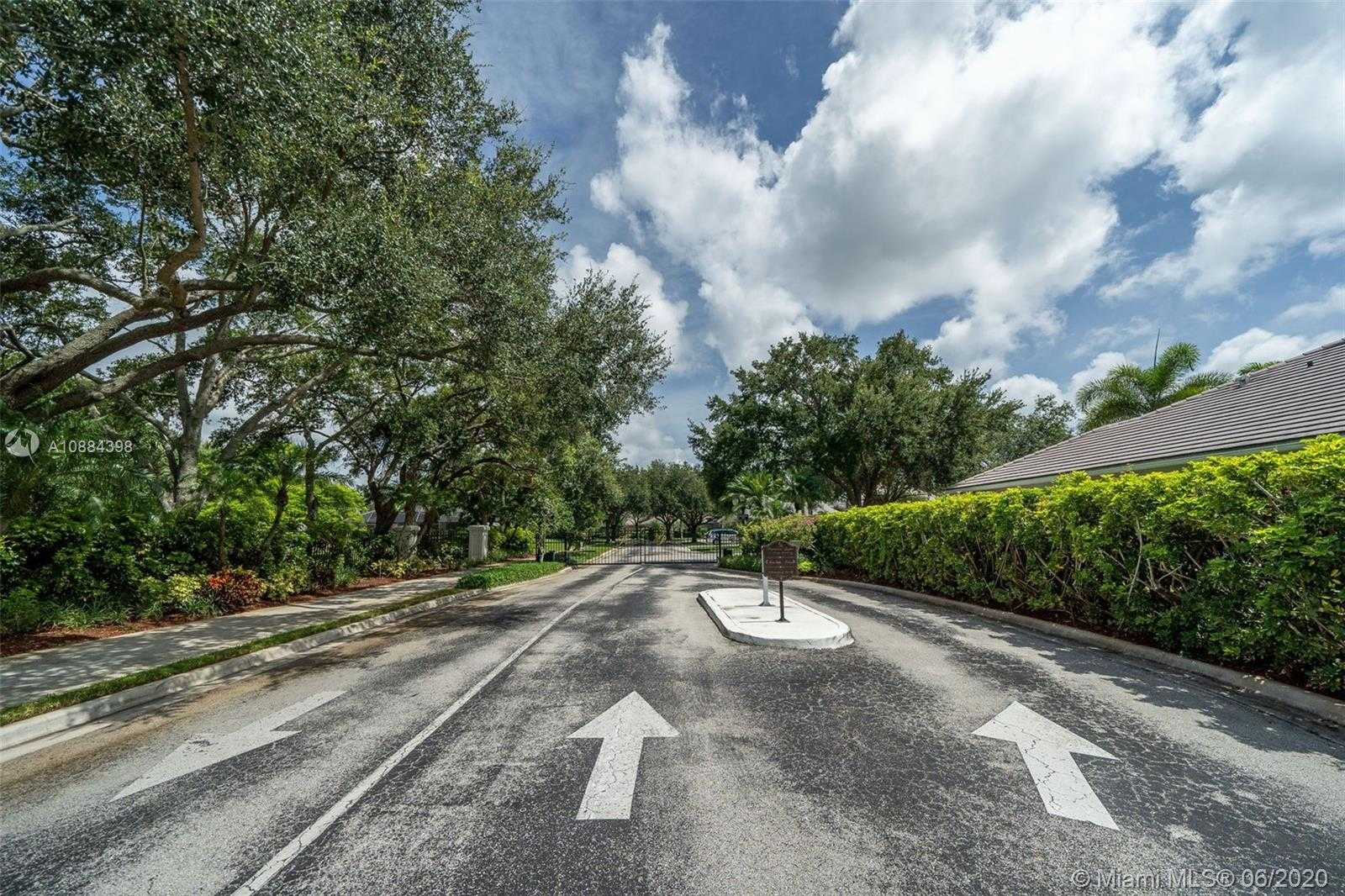 Small Image of 120 STILL LAKE DR, Jupiter Number 4