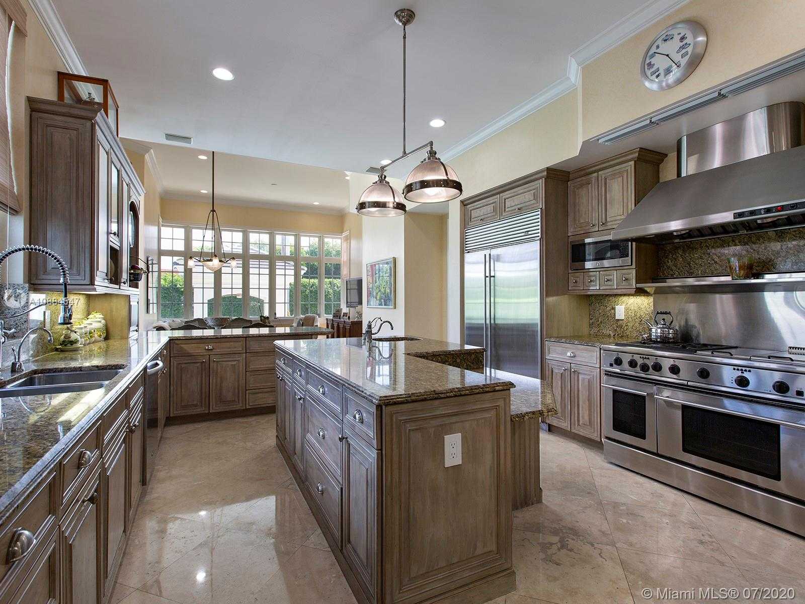 Small Image of 535 CASUARINA CONCOURSE, Coral Gables Number 16