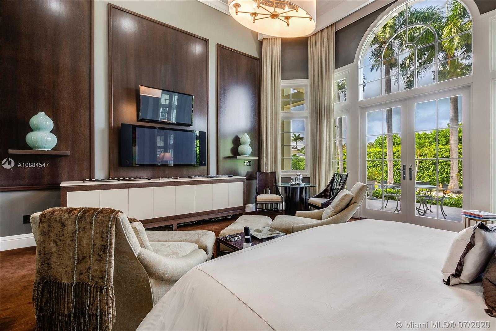 Small Image of 535 CASUARINA CONCOURSE, Coral Gables Number 21