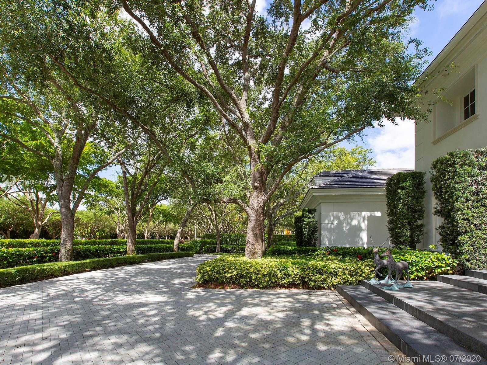 Small Image of 535 CASUARINA CONCOURSE, Coral Gables Number 35