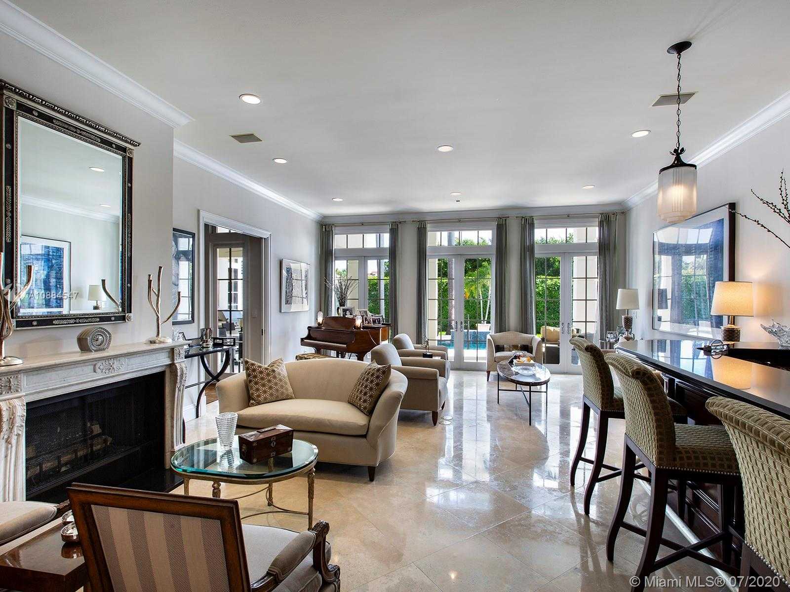 Small Image of 535 CASUARINA CONCOURSE, Coral Gables Number 5