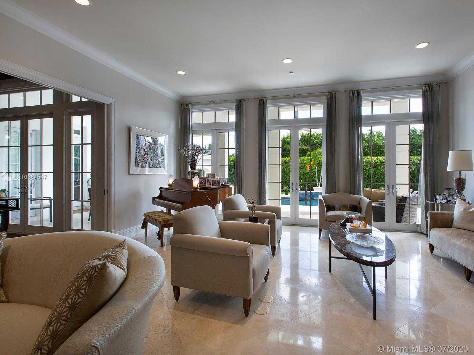 Small Image of 535 CASUARINA CONCOURSE, Coral Gables Number 9