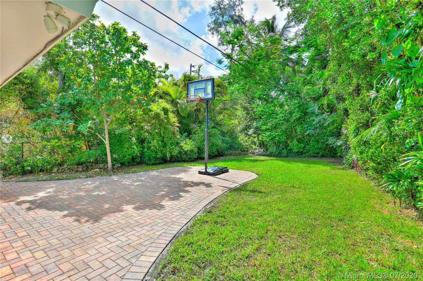 Small Image of 2425 INDIAN MOUND TRL, Coral Gables Number 17