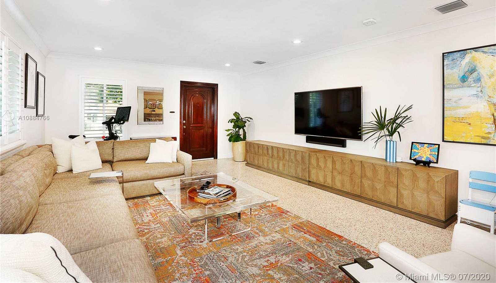 Small Image of 2425 INDIAN MOUND TRL, Coral Gables Number 2