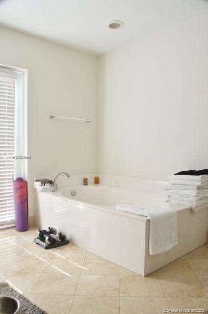 Small Image of 20852 NORTH EAST 32ND AVE, Aventura Number 15