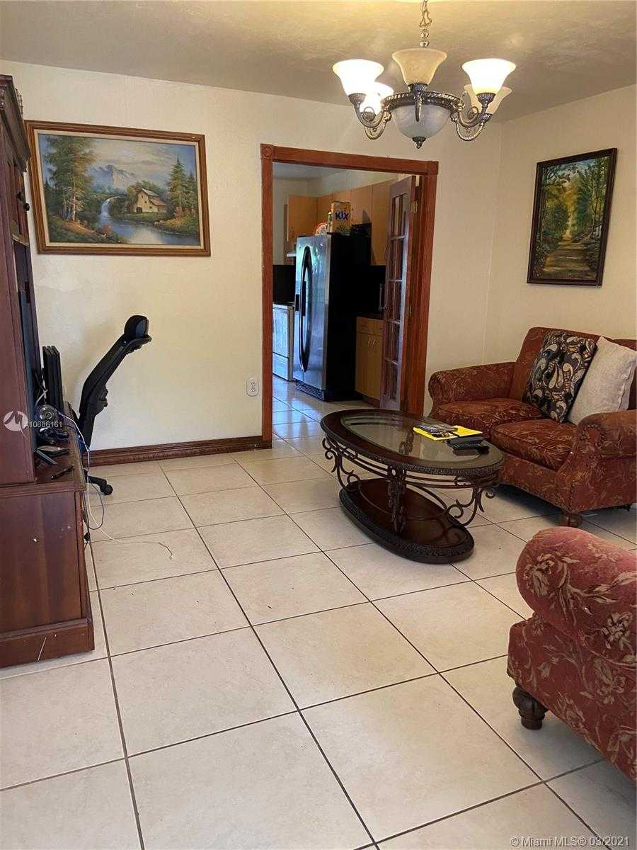 Small Image of 2274 NORTH WEST 93RD ST, Miami Number 2