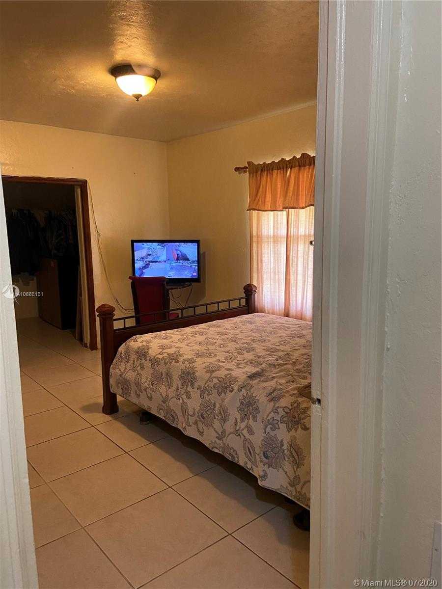 Small Image of 2274 NORTH WEST 93RD ST, Miami Number 6