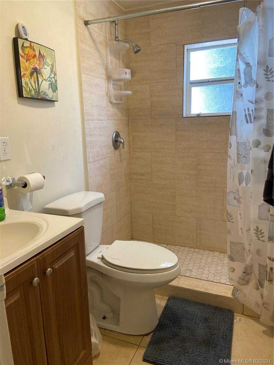 Small Image of 2274 NORTH WEST 93RD ST, Miami Number 8
