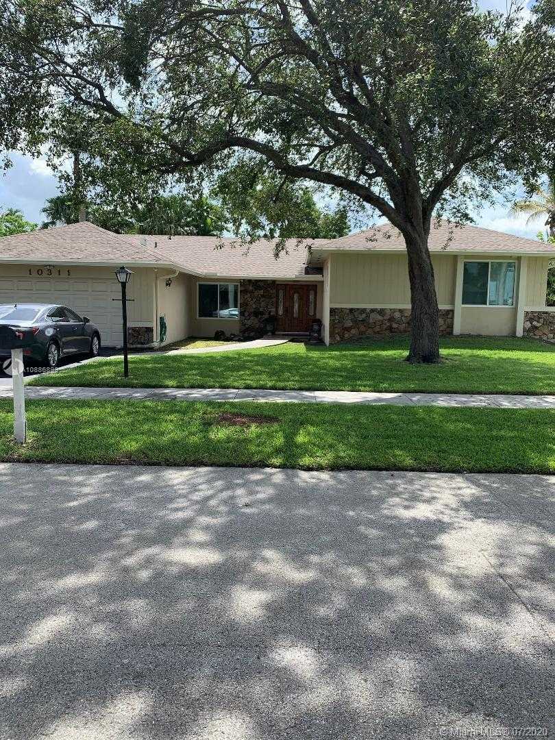 Small Image of 10311 SOUTH WEST 116TH AVE, Miami Number 2