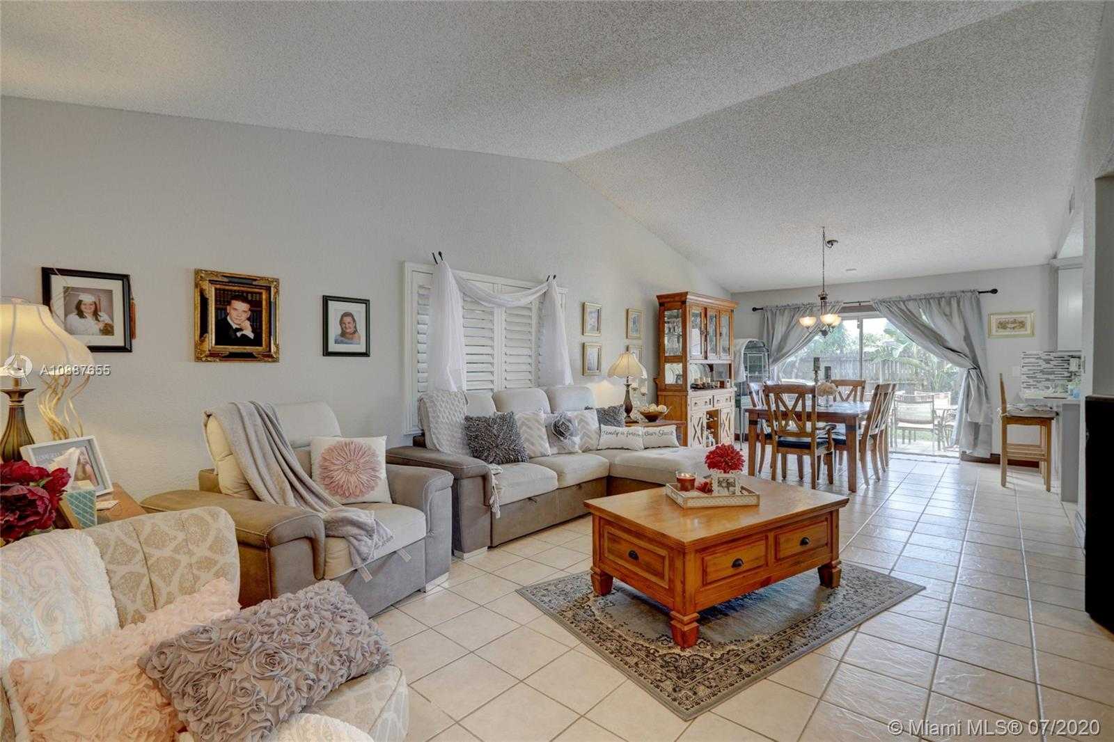 Small Image of 8360 NORTH WEST 47TH CT, Lauderhill Number 6