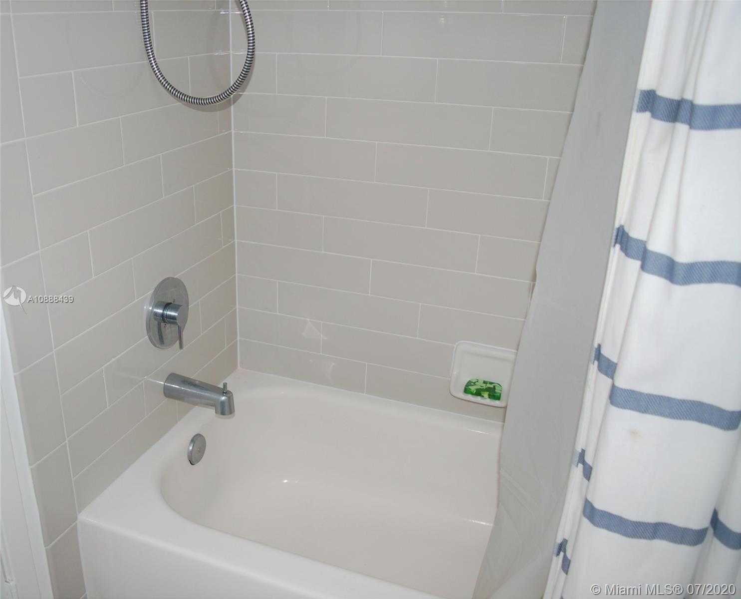 Small Image of 4739 NORTH WEST 48TH TER, Tamarac Number 25