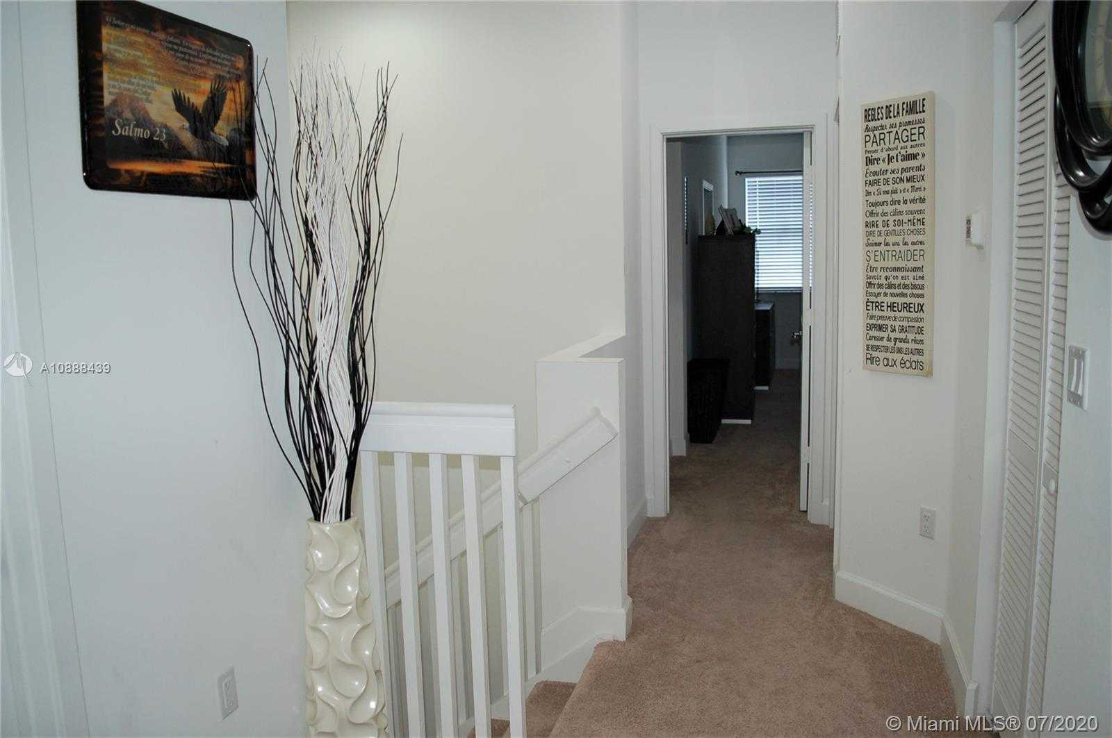 Small Image of 4739 NORTH WEST 48TH TER, Tamarac Number 37