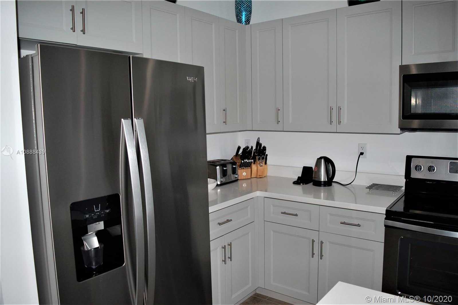 Small Image of 4739 NORTH WEST 48TH TER, Tamarac Number 7