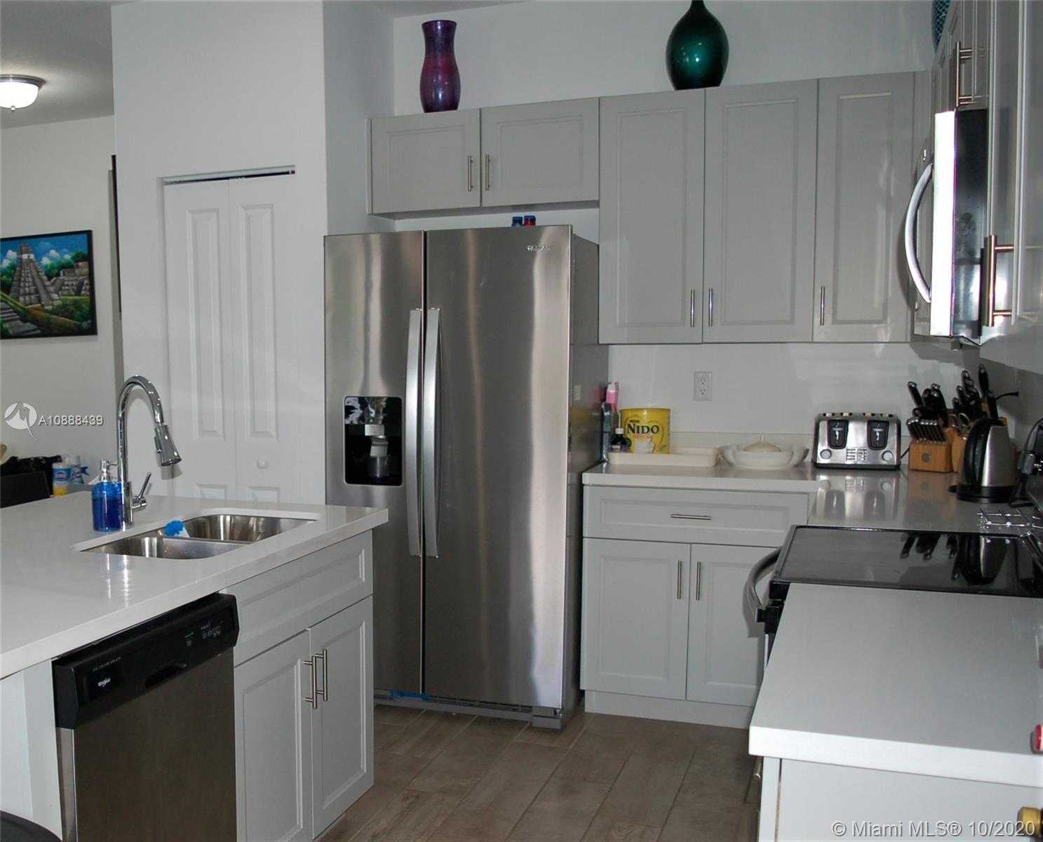Small Image of 4739 NORTH WEST 48TH TER, Tamarac Number 8