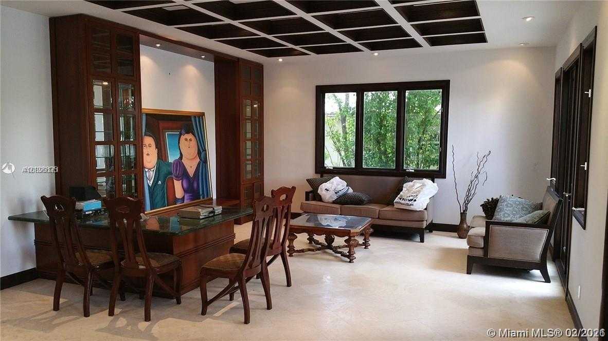 Small Image of 6325 ALLISON RD, Miami Beach Number 2