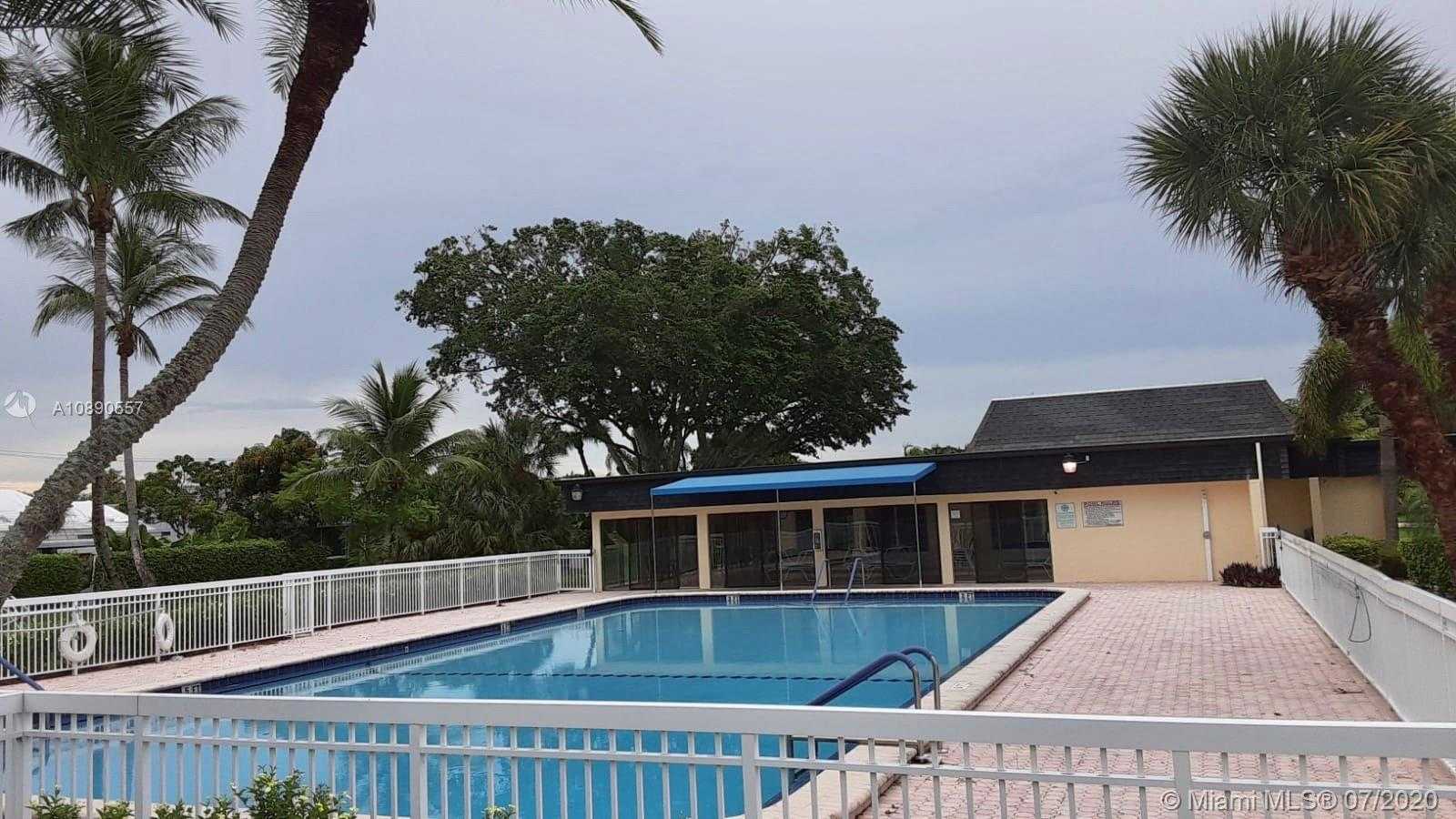 Small Image of 6205 ORCHARD TREE LN, Tamarac Number 16