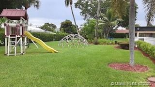 Small Image of 6205 ORCHARD TREE LN, Tamarac Number 17
