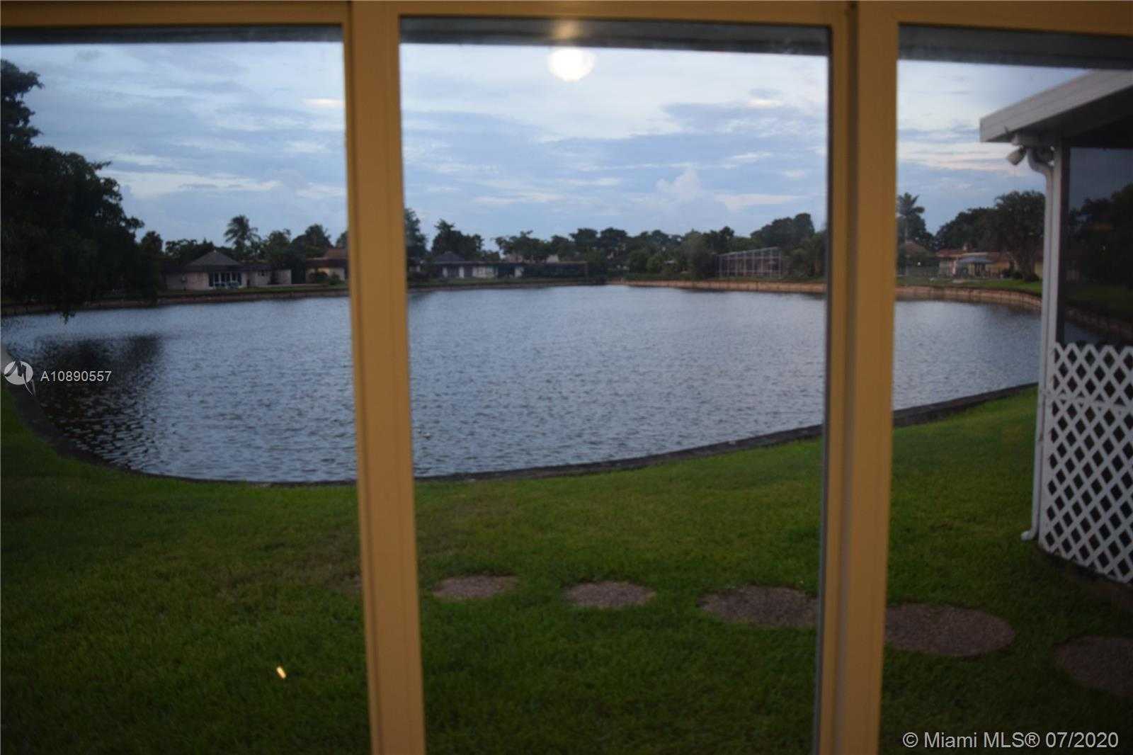 Small Image of 6205 ORCHARD TREE LN, Tamarac Number 4