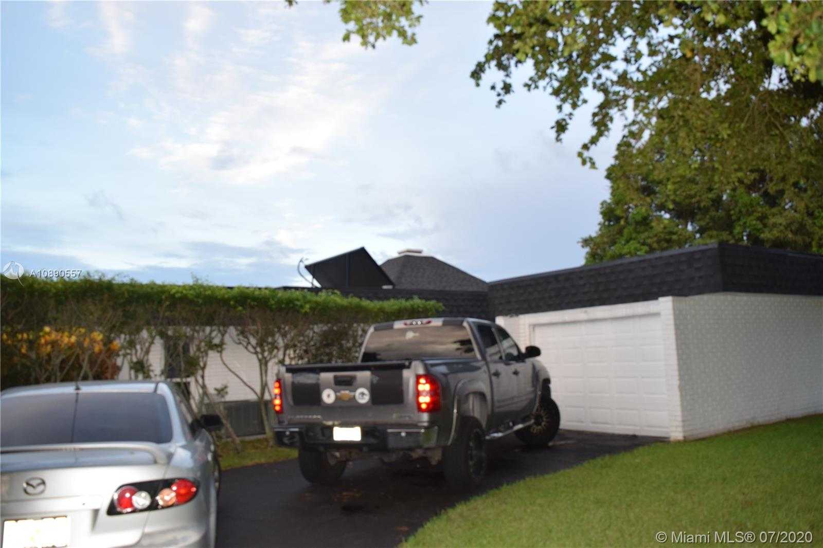 Small Image of 6205 ORCHARD TREE LN, Tamarac Number 5