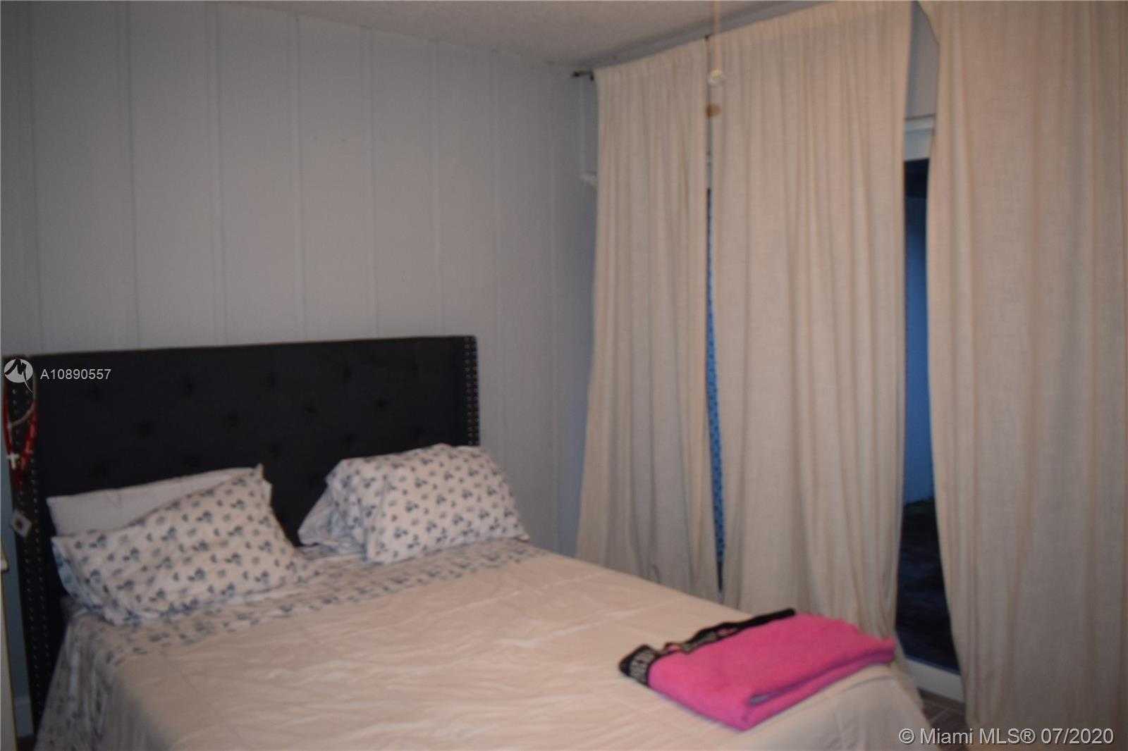 Small Image of 6205 ORCHARD TREE LN, Tamarac Number 58