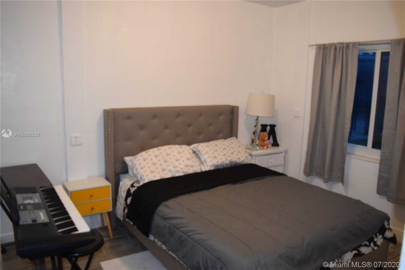 Small Image of 6205 ORCHARD TREE LN, Tamarac Number 60