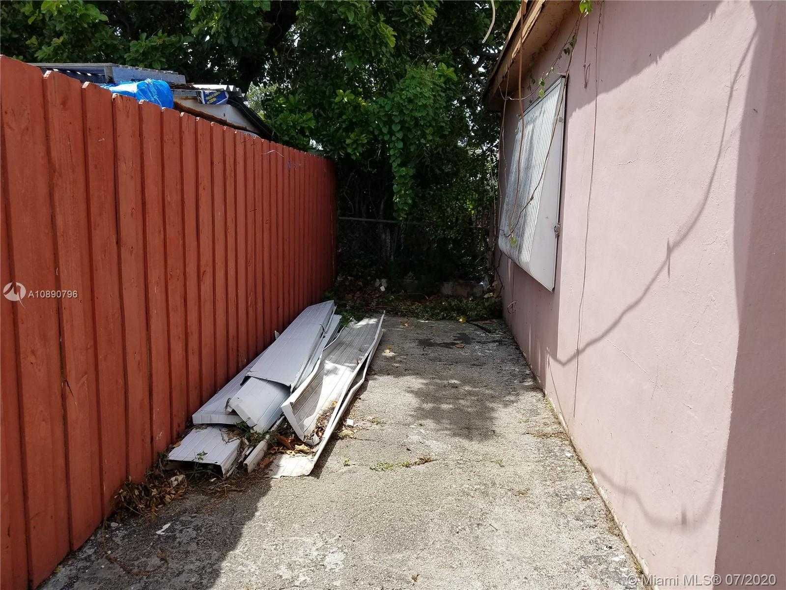 Small Image of 170 SOUTH WEST 63RD CT, Miami Number 35