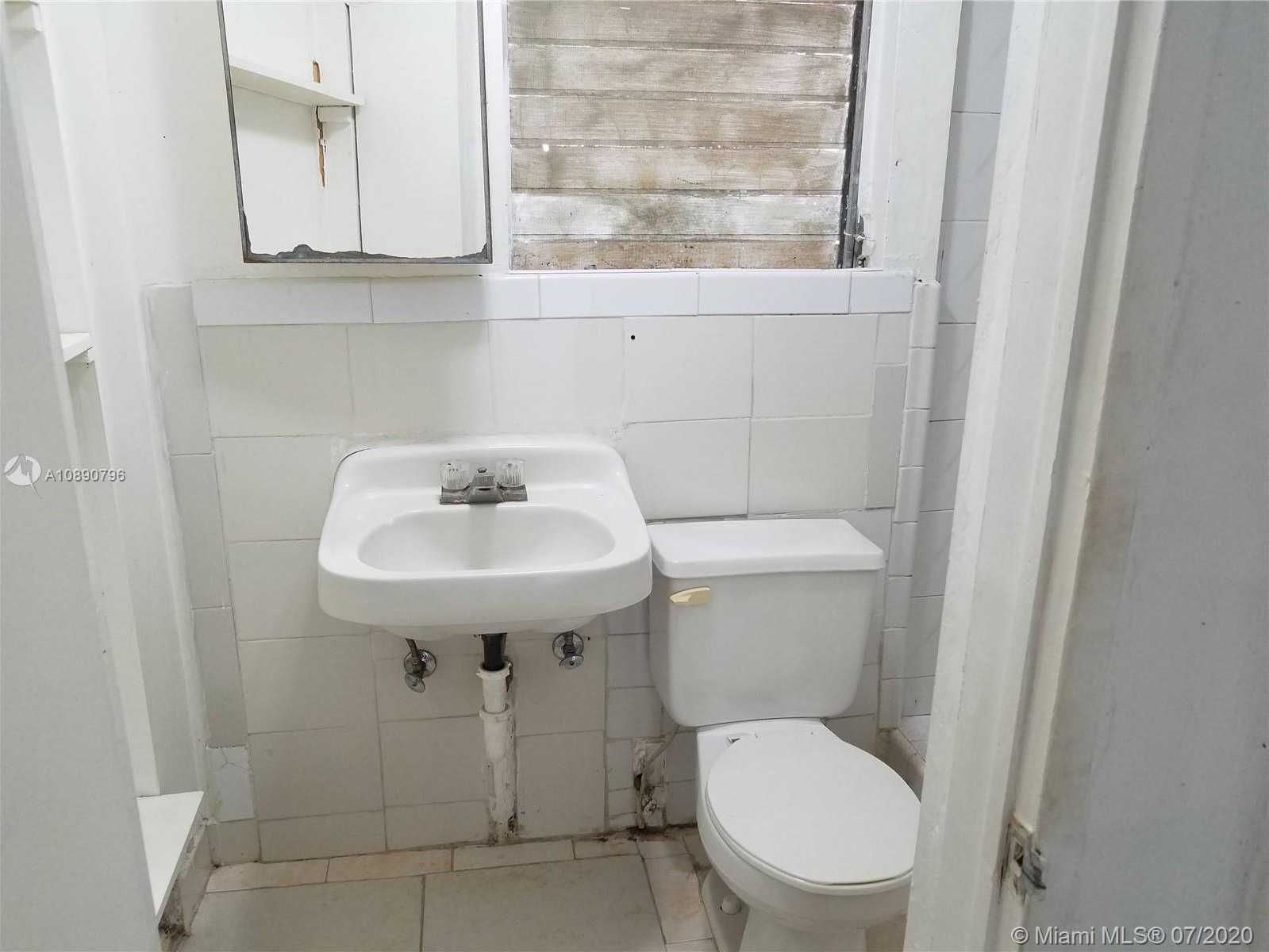 Small Image of 170 SOUTH WEST 63RD CT, Miami Number 39