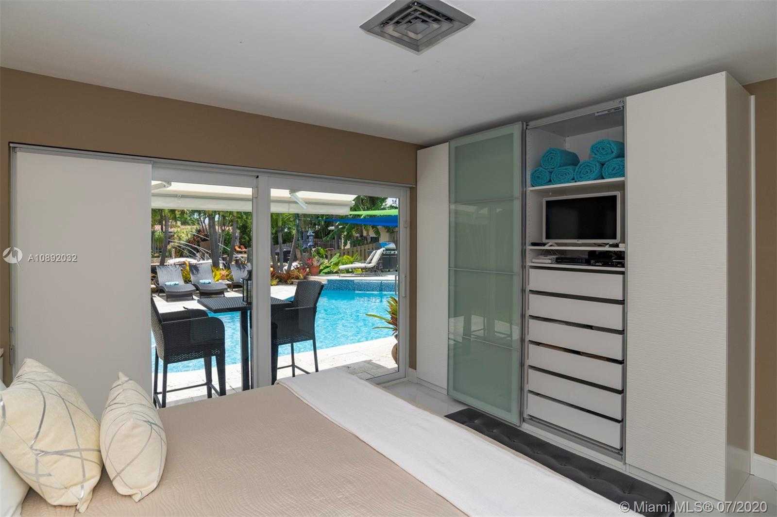 Small Image of 2319 NORTH EAST 15TH TER, Wilton Manors Number 17